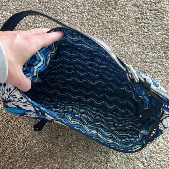 Bundle of 2 Vera Bradley floral tote bags - Picture 16 of 16